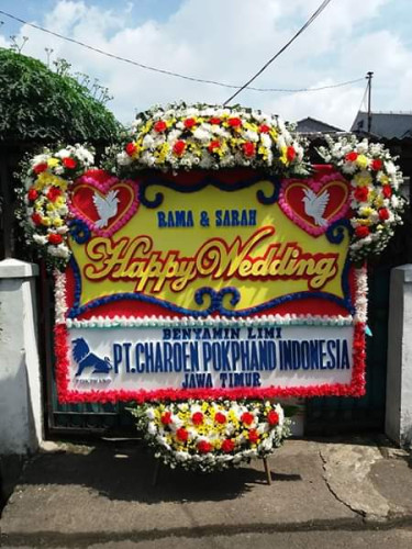 Karangan Bunga Pernikahan bukit sua